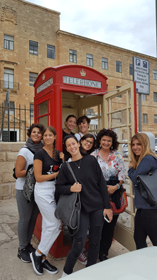 Studenti e docenti a Malta